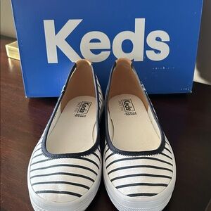 Keds Navy and White Striped Slip-Ons Women’s 8 1/2 New